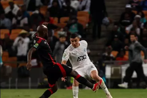 قناة مجانية تعلن نقل مباراة بيراميدز وأورلاندو بايرتس.. تعرف على الموعد والمعلق